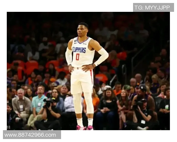 拉塞尔威斯布鲁克的篮球传奇与个人成长之路探秘